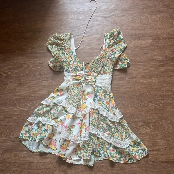 Floral Puff Sleeve Dress - Picture 3 of 3